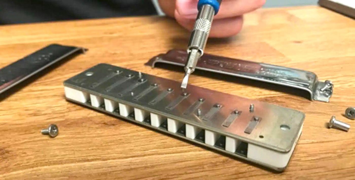 همه چیز درباره سازدهنی (هارمونیکا): راهنمای جامع از تاریخچه تا آموزش سازدهنی